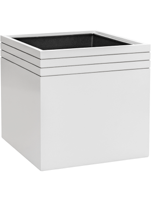Baq Line-Up, Cube Matt White (with liner and wheelplate) (↔48 ↕48)